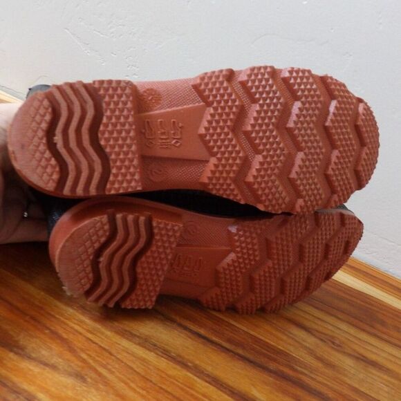 Wonder Nation Unisex Black Slip on Chore Rain Boots | 2 - Picture 5 of 8